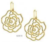 Brinco rosas vazadas